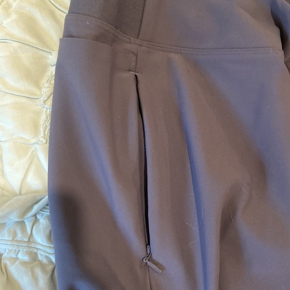 Brooklyn Mid Rise Ankle Pant. Women’s size 8 Athleta. - Picture 2 of 3